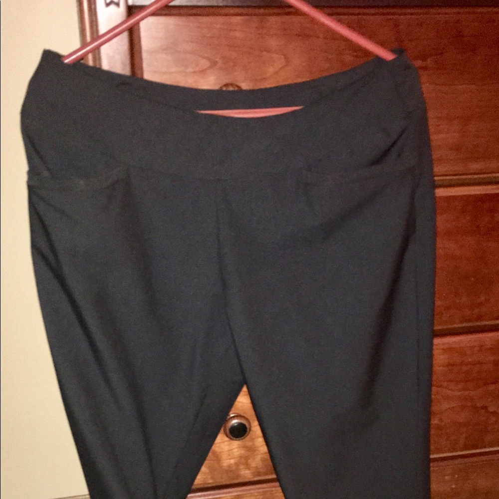 Ankle length golf pants